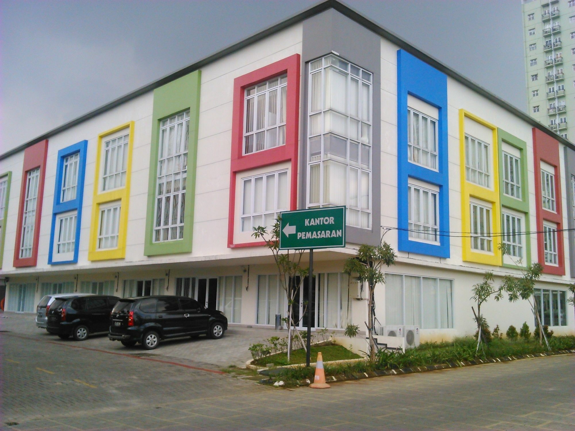 The Suites Metro Apartment - Putri Bandung Esterno foto