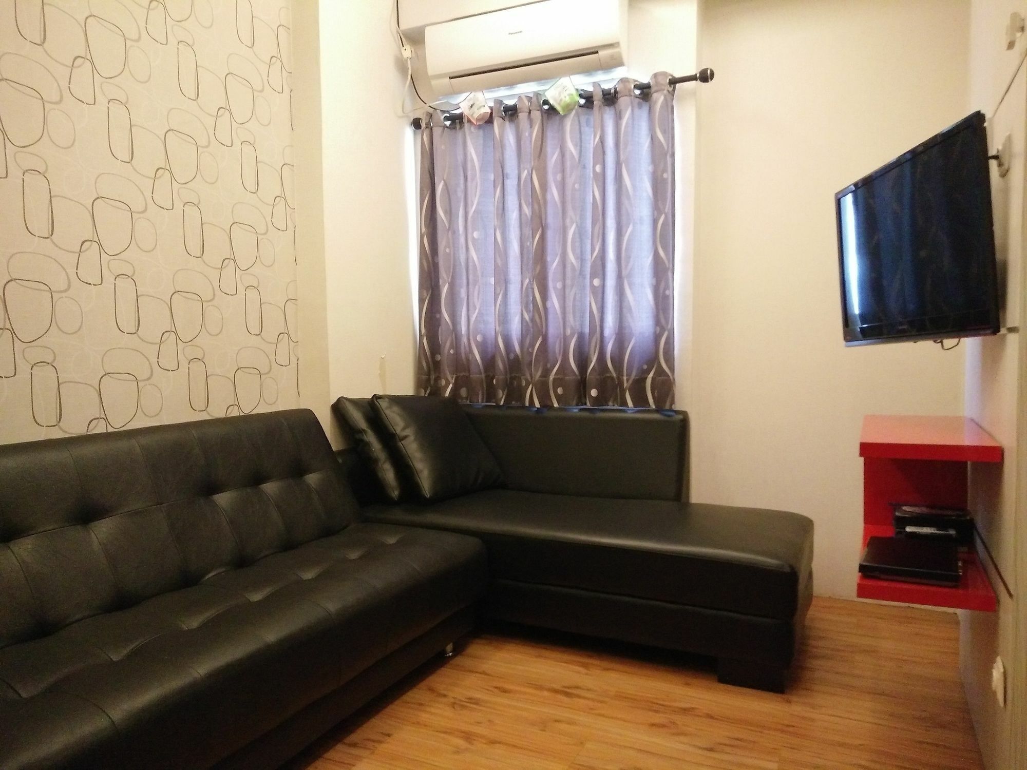 The Suites Metro Apartment - Putri Bandung Esterno foto