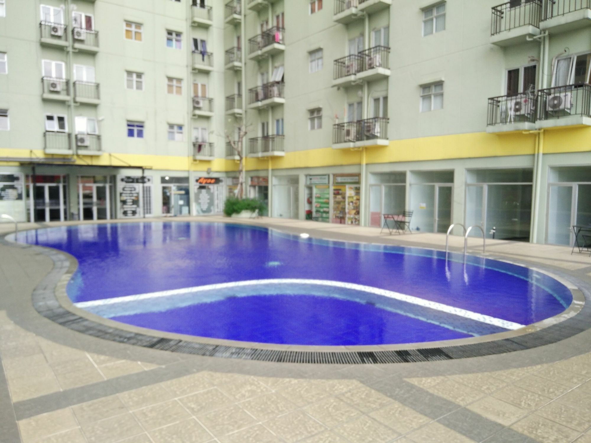 The Suites Metro Apartment - Putri Bandung Esterno foto